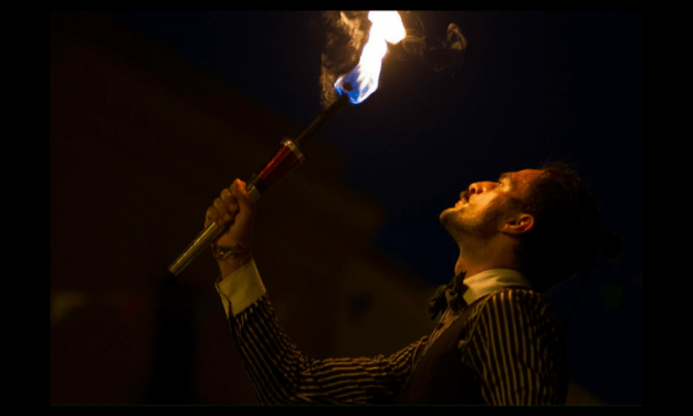 Le risate del clown Grisù incendiano la scena